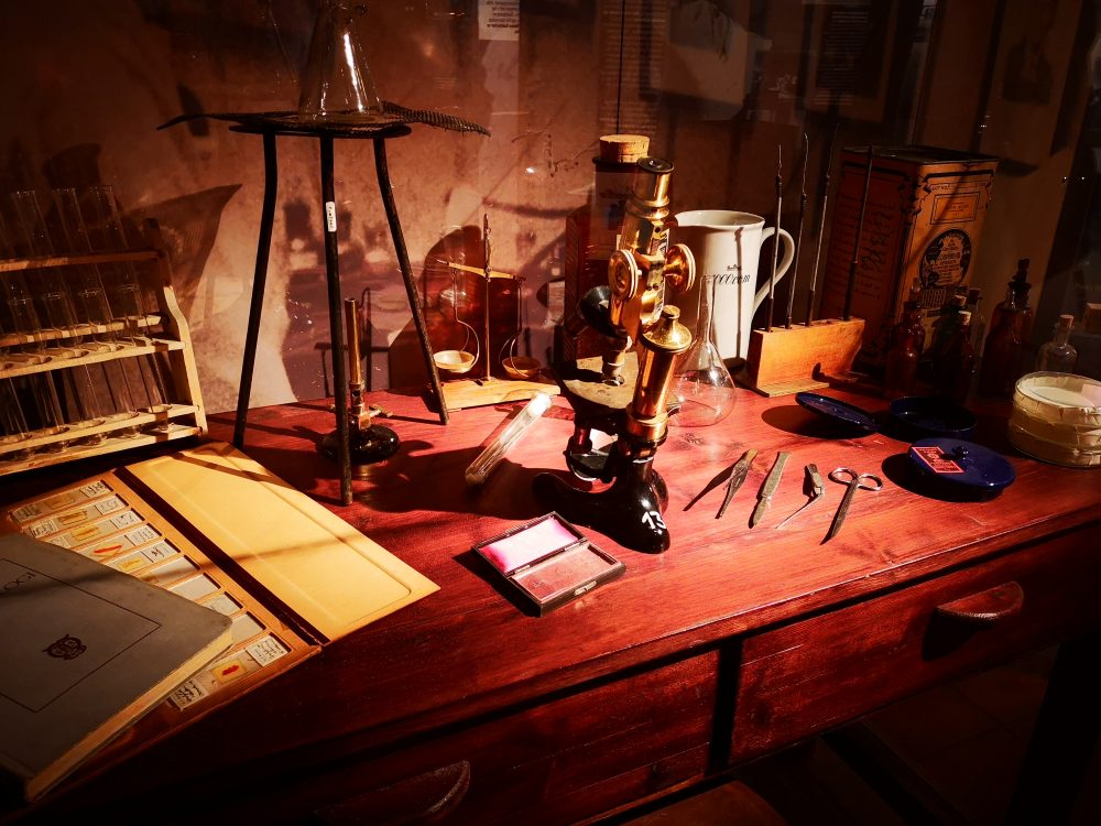 lappeteppet-teknisk-museum-apotek
